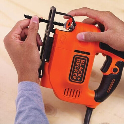 Лобзик електричний BLACK+DECKER KS701E