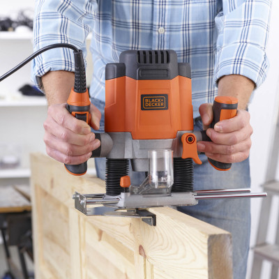 Фрезер многофункциональный BLACK+DECKER KW1200E