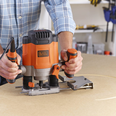 Фрезер багатофункціональний BLACK+DECKER KW1200EKA