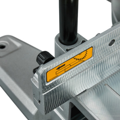 Торцовочная пила Makita LS1110F