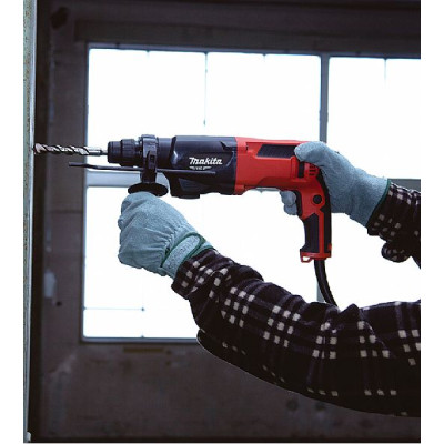 Перфоратор Makita M8700