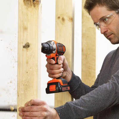Многофункциональный инструмент аккумуляторный BLACK+DECKER MT218K