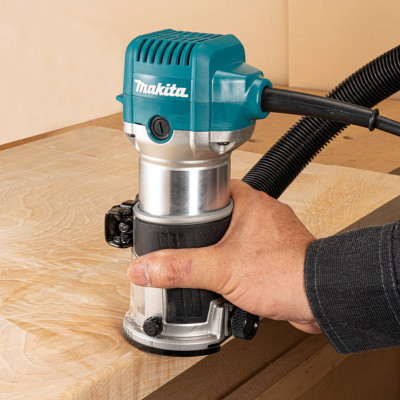 Фрезер багатофункціональний Makita RT0702CX2