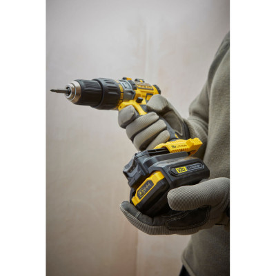 Адаптер переходник для аккумуляторной батареи STANLEY FATMAX SFMCB100