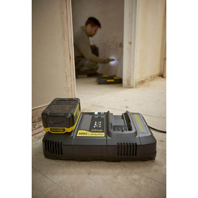Зарядний пристрій STANLEY FatMax Li-Ion 18 В SFMCB24