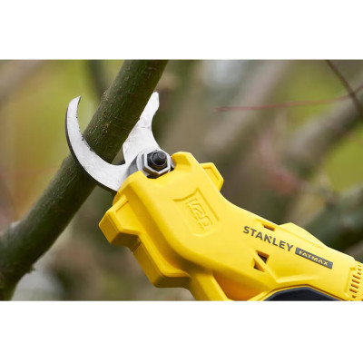 Набір акумуляторних садових інструментів STANLEY FatMax SFMCCS630M1+SFMCPP32M1