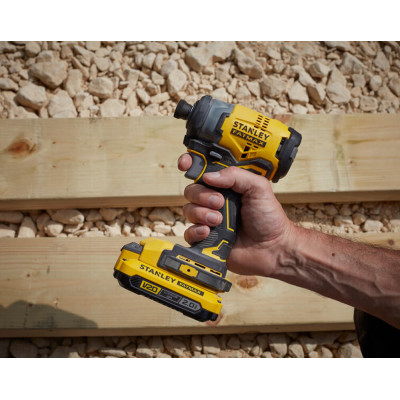 Гвинтоверт ударний акумуляторний STANLEY FATMAX SFMCF820D2K