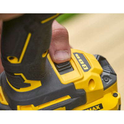 Гвинтоверт ударний акумуляторний STANLEY FATMAX SFMCF820D2K