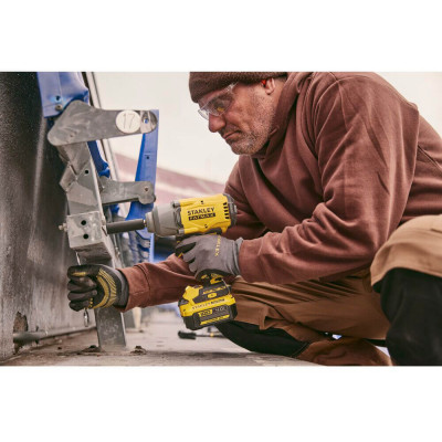 Гайковерт ударний акумуляторний STANLEY FATMAX SFMCF940M1