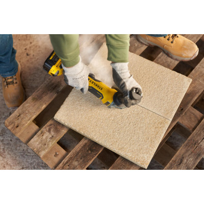 Кутова шліфмашина акумуляторна STANLEY FatMax SFMCG700M2K