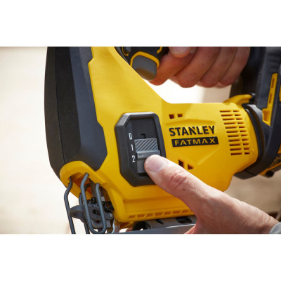 Лобзик аккумуляторный STANLEY FatMax SFMCS600B без АКБ