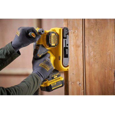 Лента шлифмашина аккумуляторная STANLEY FatMax SFMCW223B без АКБ