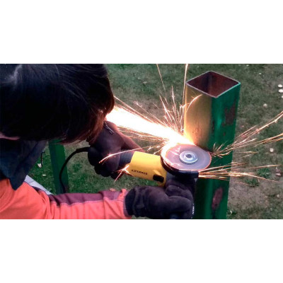 Кутова шліфмашина STANLEY SGM146