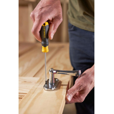 Викрутка STANLEY Cushion Grip SL4х100 мм STHT16195-0
