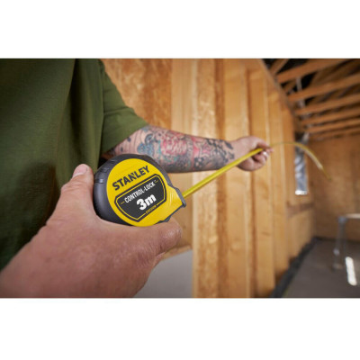 Рулетка DeWALT Control-Lock 3 м 19 мм STHT37230-0