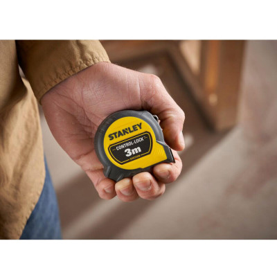 Рулетка DeWALT Control-Lock 3 м 19 мм STHT37230-0