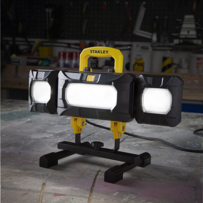 Прожектор светодиодный STANLEY SXLS37180E