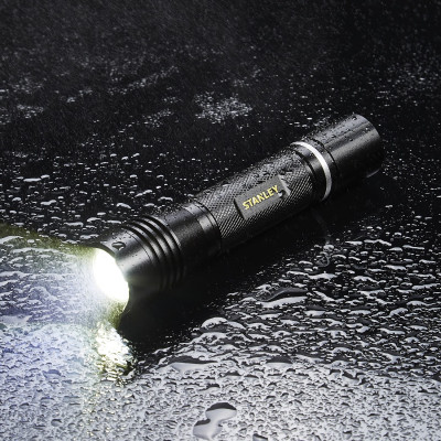 Ліхтар ручний акумуляторний STANLEY SXLS50104E