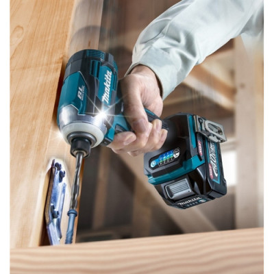 Виновёрт ударный аккумуляторный Makita TD001GM201